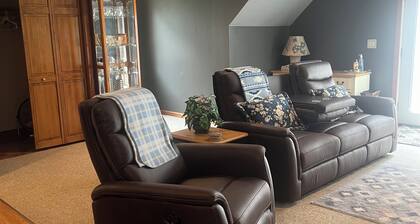 Spacious studio with AC and WiFi in charming Durham