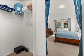 4 habitaciones, tabla de planchar con plancha y wifi gratis