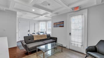 TV, offices