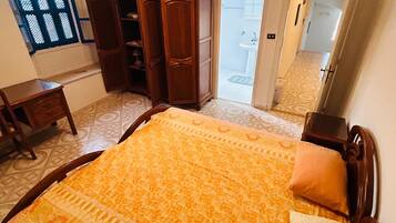 5 dormitorios, escritorio, tabla de planchar con plancha y wifi gratis