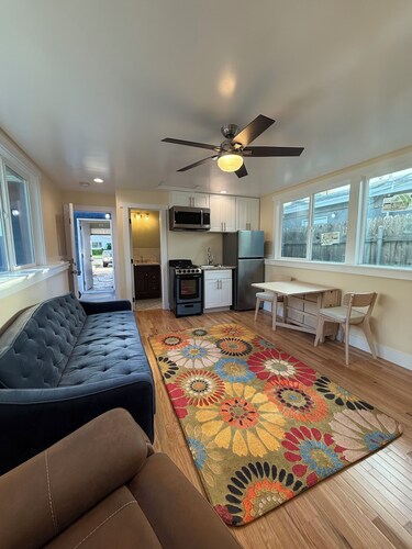 Marvelous cottage with WiFi in Imperial Beach