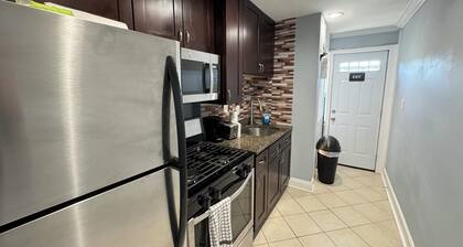 Modern Cozy 2BR Apartment in DC