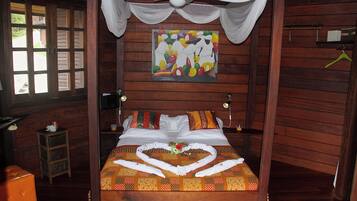 Romantic Chalet, 1 Double Bed, River View