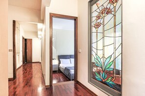 3 chambres, fer et planche Ă repasser, Wi-Fi, draps fournis