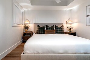 Resortwoning (4 Bedrooms) | 4 slaapkamers, een laptopwerkplek, een strijkplank/strijkijzer