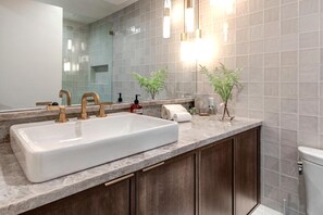 Townhome, 4 Bedrooms (Hot Tub, Ground Floor, (HCT-26C)) | Bathroom | Shower, designer toiletries - KBM Resorts Hidden Creek Bright and Airy, Near Canyons Cabriolet, Gas Fireplace, Private Hot Tub, Comm Summer Pool Hct-26c (Park City)