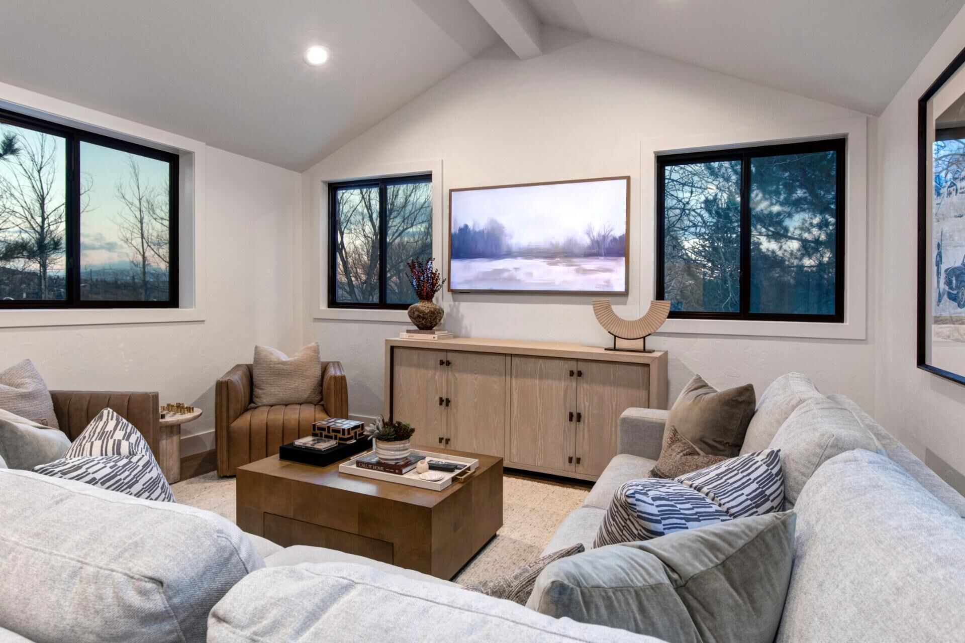 Townhome (4 Bedrooms) | Living area | TV, table tennis