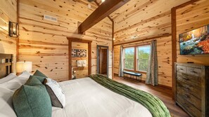 6 bedrooms, iron/ironing board, free WiFi, bed sheets