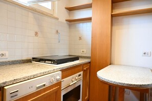 Fridge, oven, dishwasher - N297 - Numana, three-room apartment in the heart of the town (Numana)