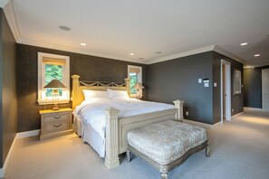 5 bedrooms, WiFi, bed sheets