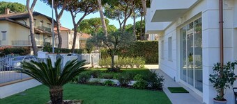 CV004 - Cervia, new three-room apartment with air conditioning
