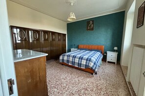 2 bedrooms, WiFi, bed sheets - A44 – Ancona, three-room apartment with terrace surrounded by nature (Camerano)