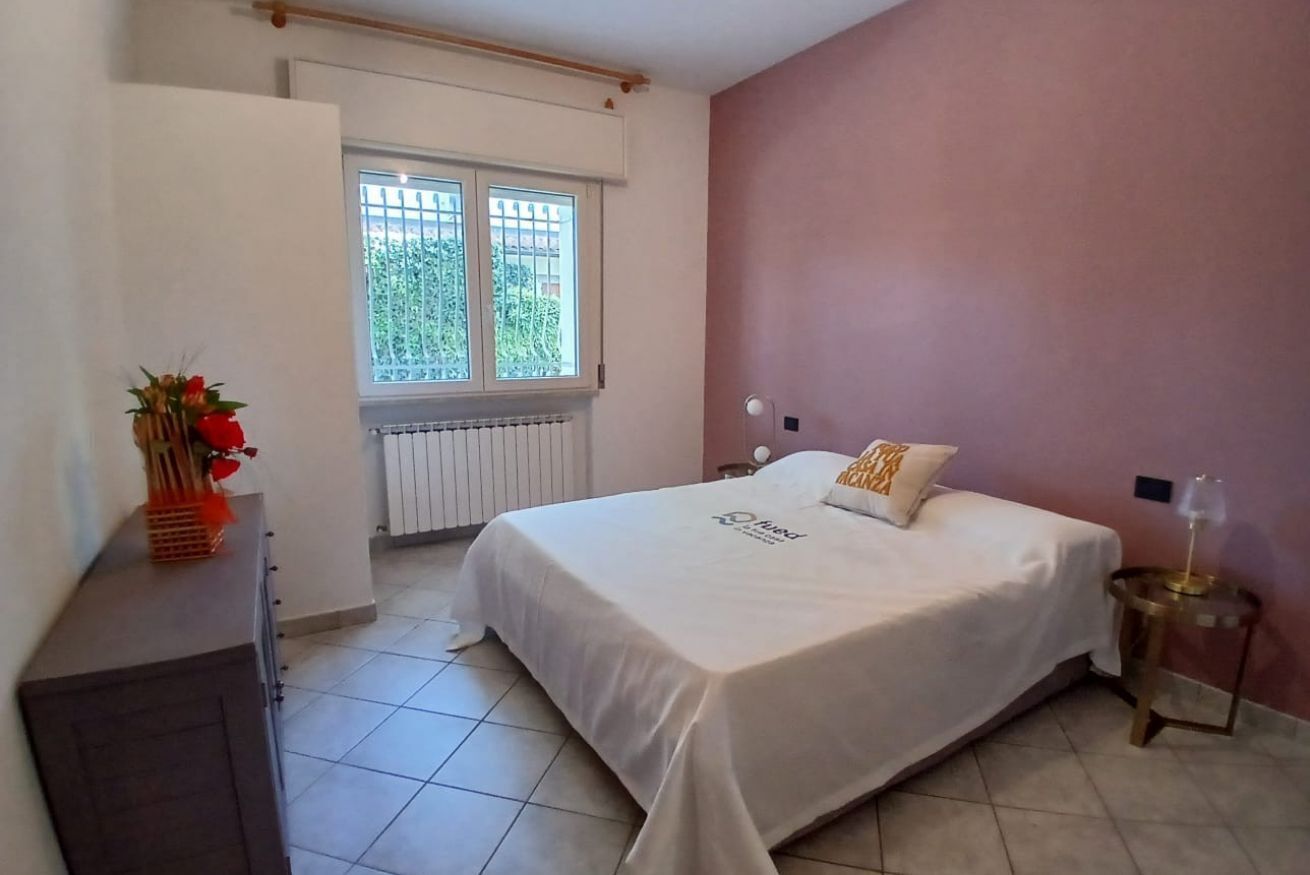 1 室のベッドルーム、WiFi、ベッドシーツ