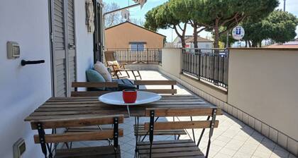 CV002 - Cervia, new two-room apartment with large terrace and parking space