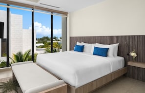 3 chambres, fer et planche à repasser, Wi-Fi, draps fournis