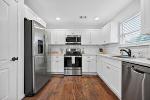 Microwave, oven, stovetop, dishwasher