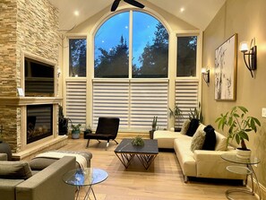 Smart TV, fireplace, foosball, table tennis