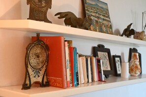 Luokittelematon kuva, 4 kautta 32, painike