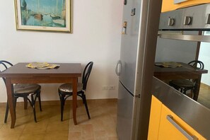 Dining - M420 – Marcelli, comfortable three-room apartment with double terrace (Marcelli)