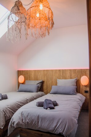 2 dormitorios, tabla de planchar con plancha, wifi y ropa de cama