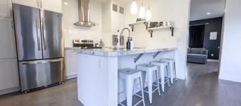 Modern Townhouse in Signature Falls