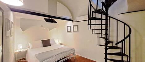 1 室のベッドルーム、アイロン / アイロン台、ベッドシーツ