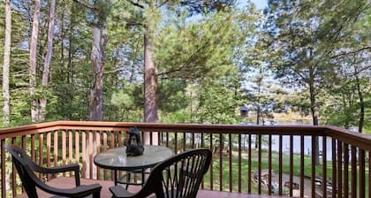 Northwoods Hayward Haven. Private 3 bedroom 3 bath, sleeps 8 very comfortably.