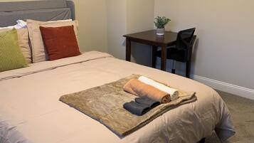 2 dormitorios, tabla de planchar con plancha, wifi y ropa de cama