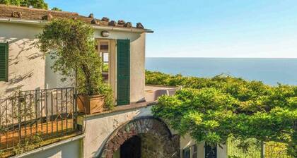 Villa Mesco 360, Terre Marine