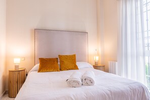 5 bedrooms, free WiFi, bed sheets