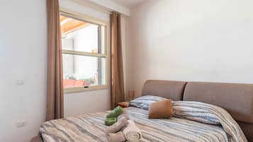 1 bedroom, free WiFi, bed sheets