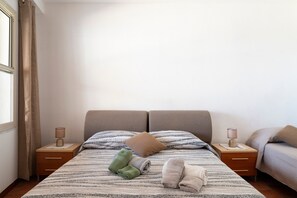 1 bedroom, free WiFi, bed sheets