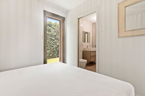 4 Schlafzimmer, Bügeleisen/Bügelbrett, kostenloses WLAN, Bettwäsche