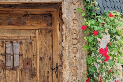 Holiday Home 'Miradoiro Do Courel' with Mountain Views, Private Garden & Balcony