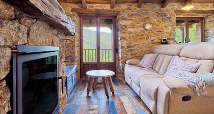 Holiday Home 'Miradoiro Do Courel' with Mountain View, Private Garden and Balcony