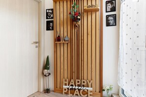 Interior - Apartment 'Freddie House' with Balcony and Wi-Fi (Albiano)