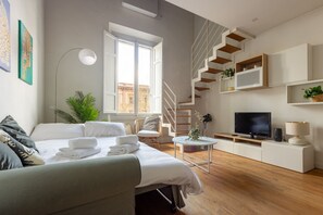 2 bedrooms, iron/ironing board, WiFi, bed sheets - Libertà Bright and Stylish (Florence)