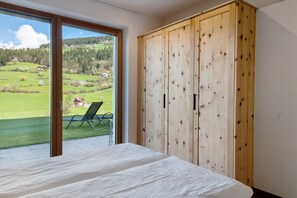 1 camera, Wi-Fi gratuito, lenzuola