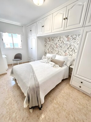 3 soverom, strykejern/-brett, wi-fi (inkludert) og sengetøy