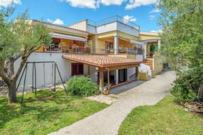 Exterior - Apartment 'Agata Verde' with Views of the Hills and Garden (Porto Ottiolu)