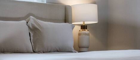 2 chambres, fer et planche à repasser, Wi-Fi, draps fournis