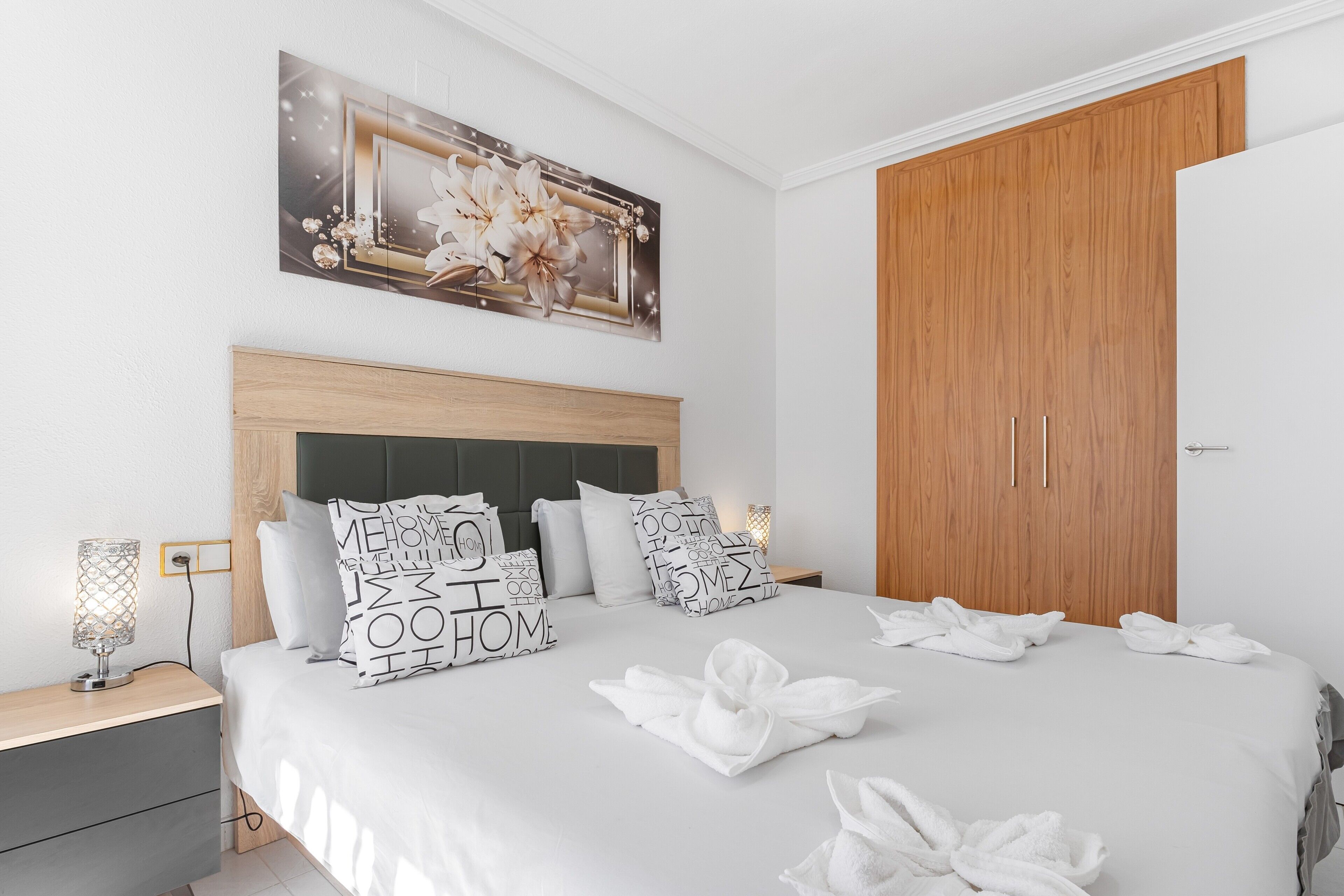3 dormitorios, tabla de planchar con plancha, wifi gratis y ropa de cama