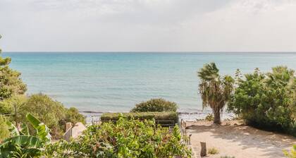 Apartment 'Lumia Sole' with Sea View, Wi-Fi and Air Conditioning