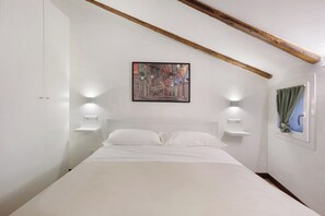 1 多间卧室、免费 WiFi、床单