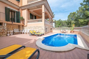 Pool - Holiday Home 'Nostra' with Mountain View, Private Pool and Wi-Fi (Cas Català)
