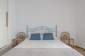 1 chambre, fer et planche à repasser, Wi-Fi gratuit, draps fournis