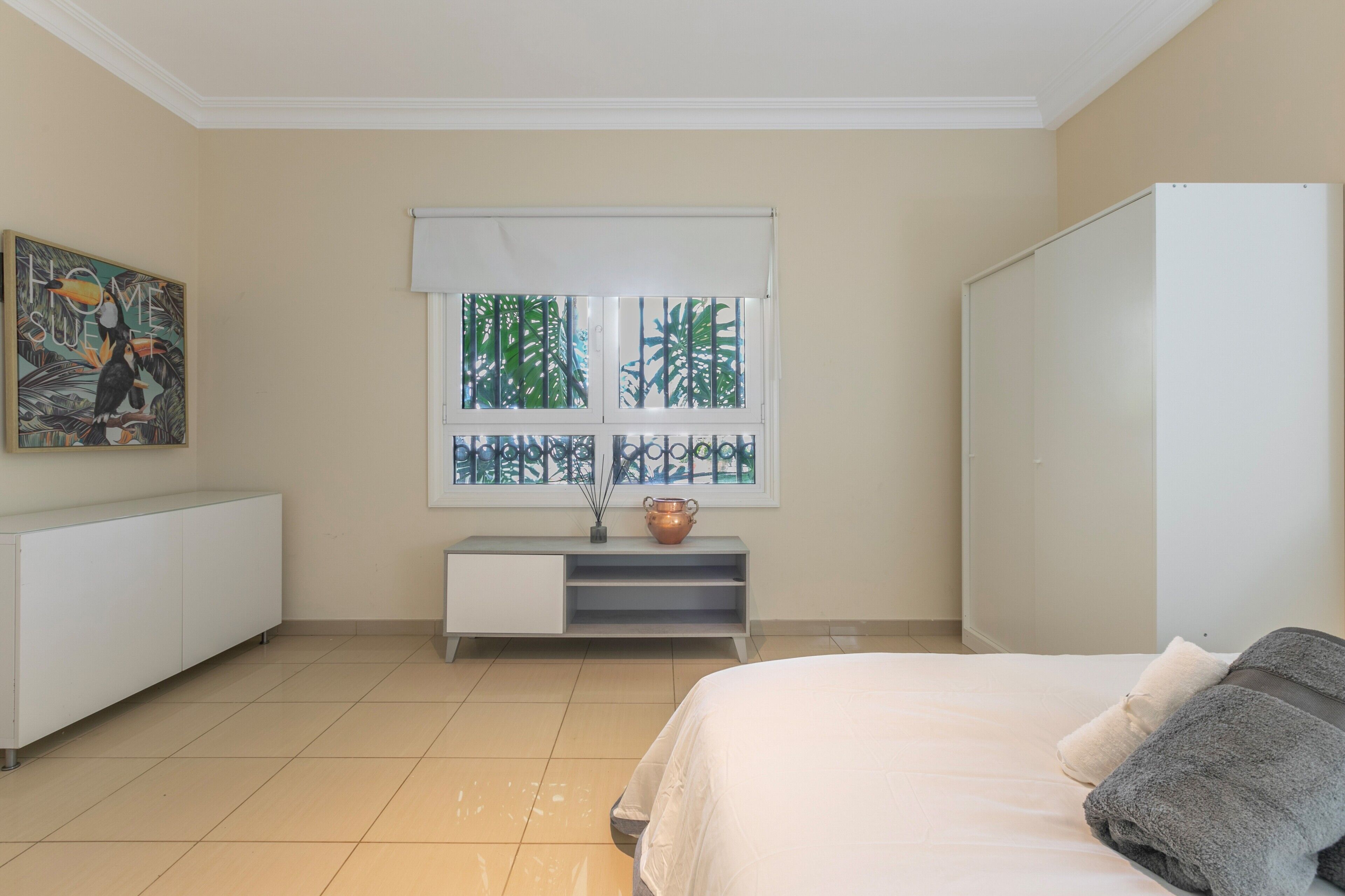3 habitaciones, tabla de planchar con plancha y wifi gratis 