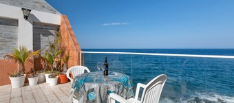 Vacation Home 'Seaside House with Heated Pool' with Sea View, Wi-Fi and Air Conditioning