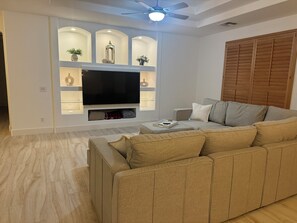 Smart TV, fireplace, computer monitors, printers