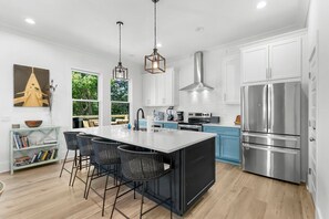 Fridge, microwave, oven, stovetop - Heated Pool-Jacuzzi-West End PCB (Panama City Beach)